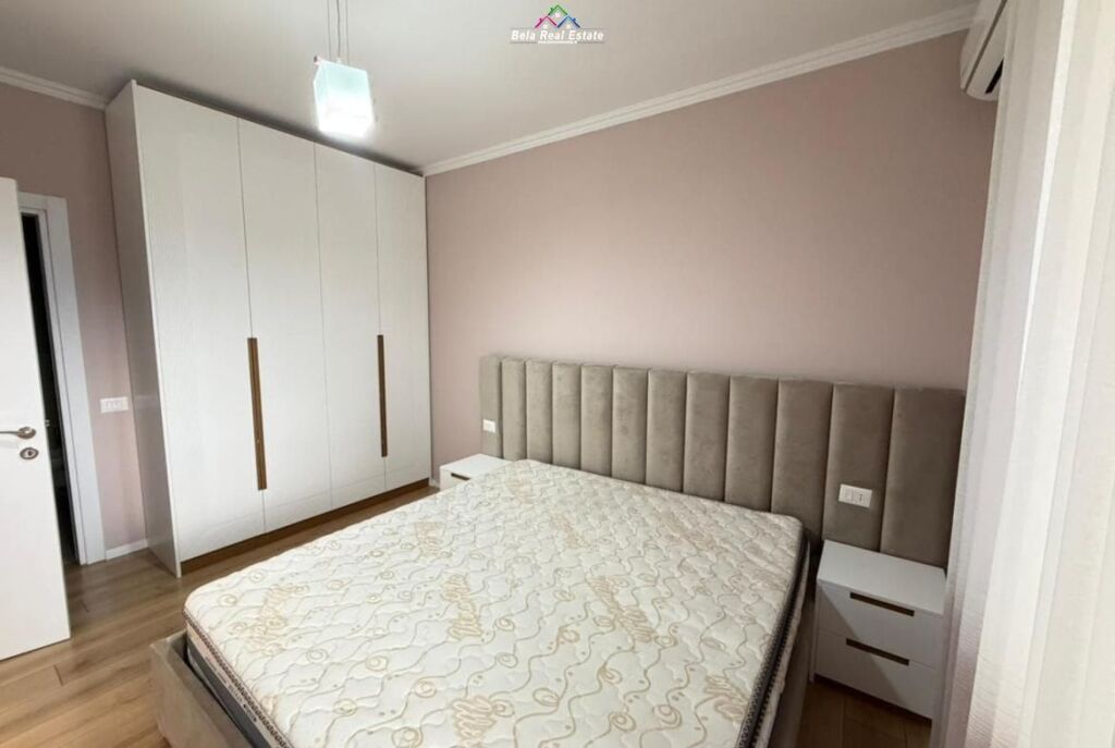 Apartament Me Qera 2+1 Tek Farmacia 10 (ID B2201805) Tirane