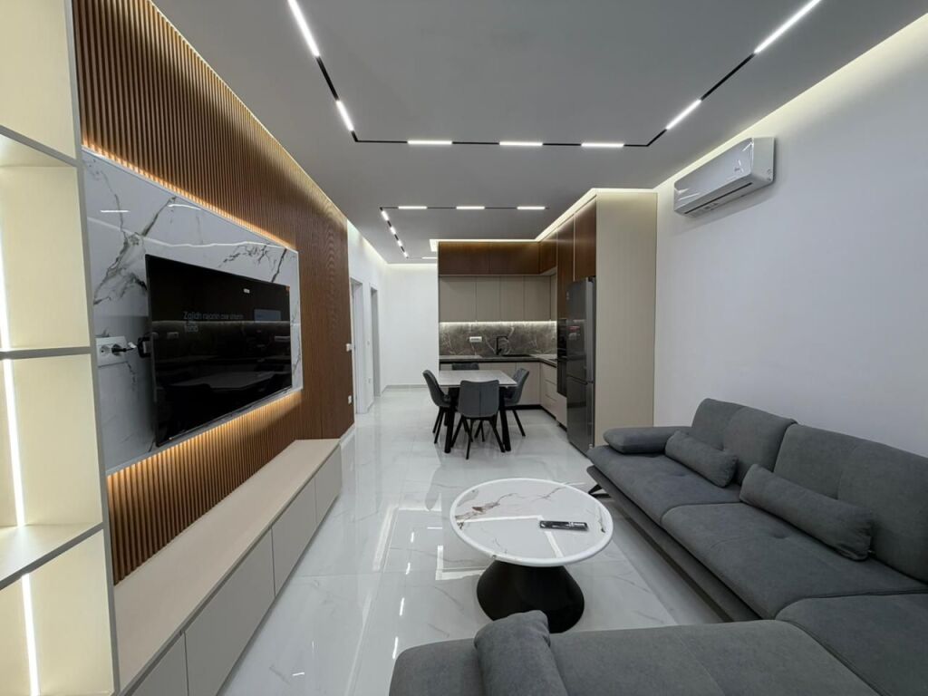Apartament 1+1+Parking per qira tek Zogu i Zi.