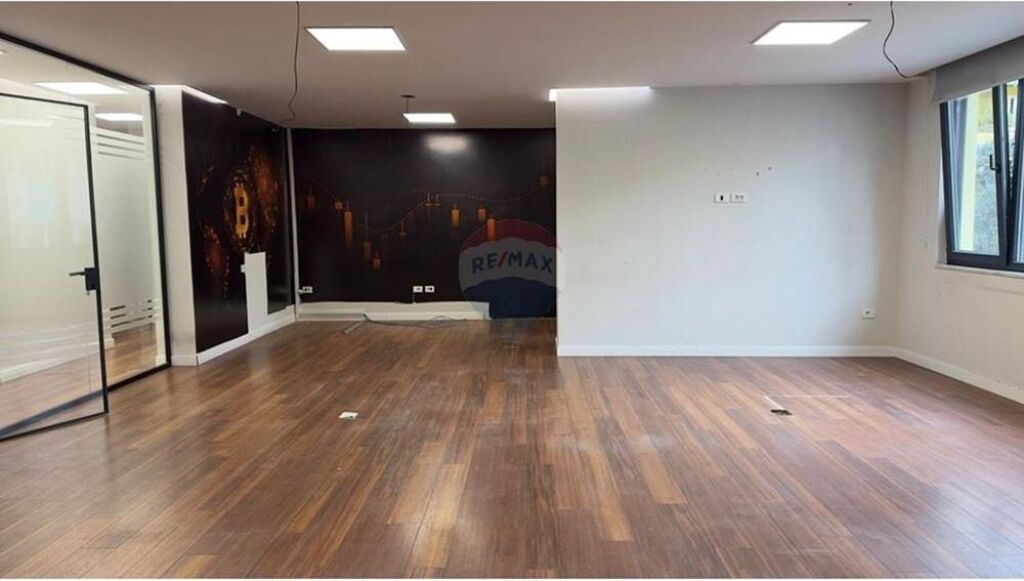 Office - For Rent - Shallvaret, Tirana