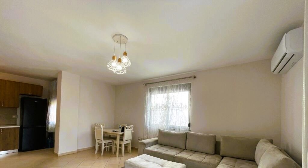 JEPET ME QIRA APARTAMENT 2+1+2 TE LIQENI THATE