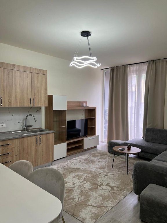 RRUGA RIZA CEROVA, SHESIM APARTAMENT 1+1+POST PARKIMI