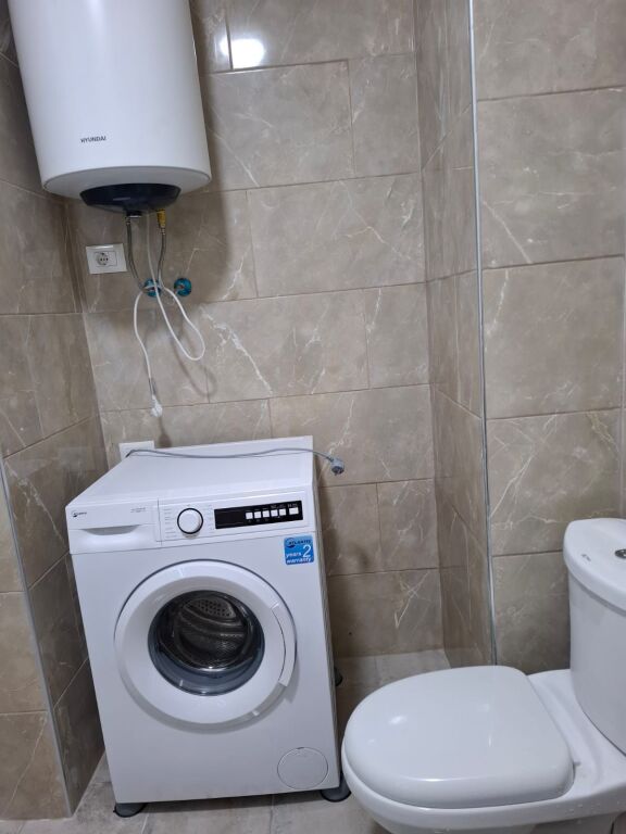🏠 Jepet me Qera Apartament 2+1 i mobiluar tek Fundi i 5 Majit, 500 EURO