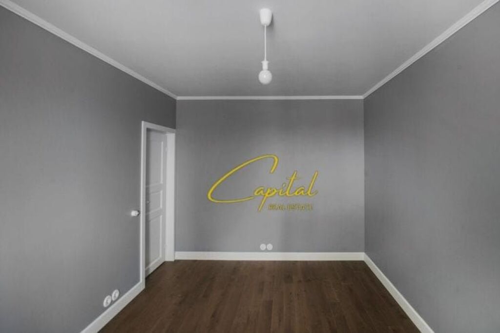 NEGOZIO IN AFFITTO 17 M2 VIA FORTUZI 35.000 LEKE