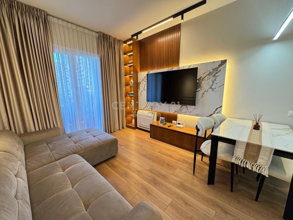 APARTMENT 1+1 FOR SALE NEAR THE BUILDING WITH ARROW !