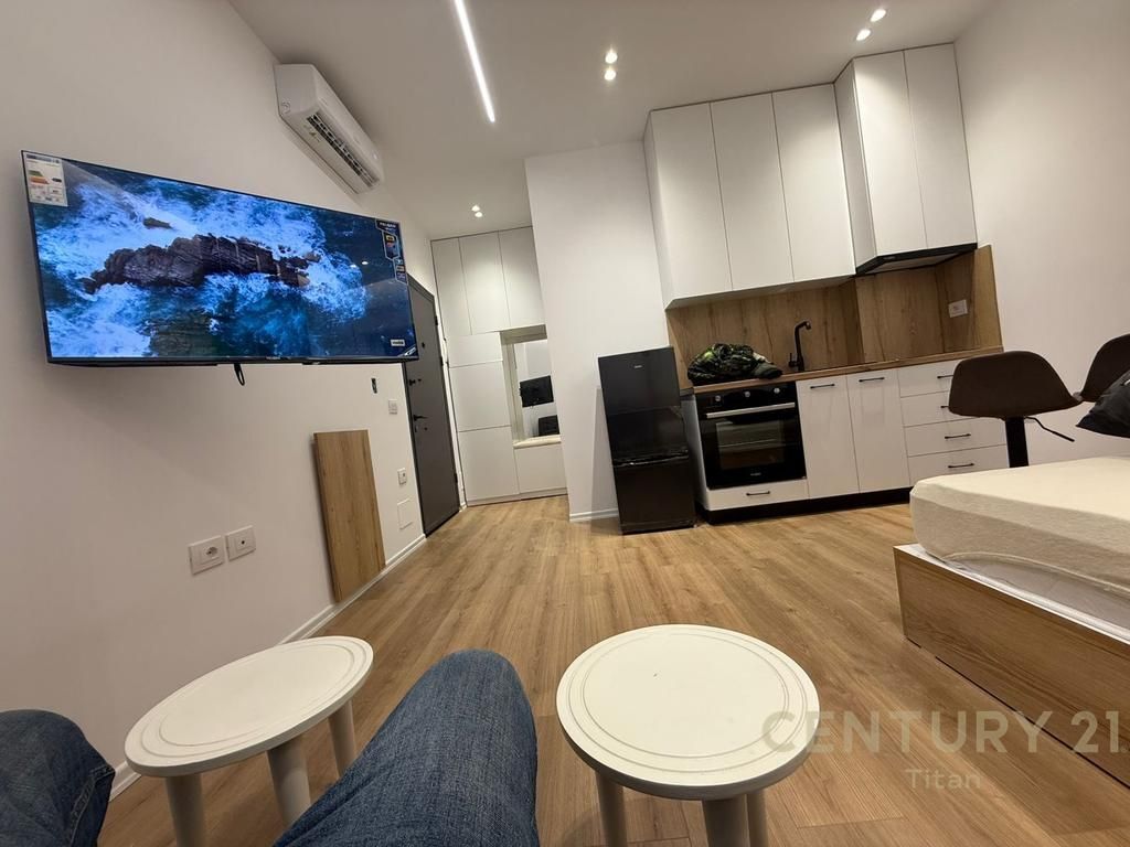 Studio apartment for rent near 5 Maji