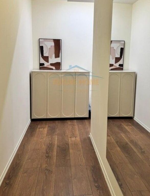 Affitto, Appartamento 2+1, Xhamllik, Tirana.