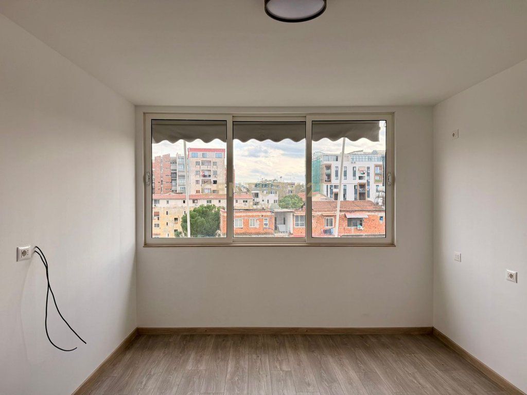 Apartament 2+1 për shitje në Allias, përballë Komisariatit nr 4, Tiranë - 105,000€ | 75.7 m²