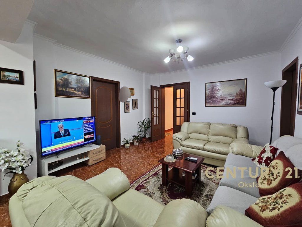 SHITET APARTAMENT 2+1 RRUGA DRITAN HOXHA 158,000 € Sip. Totale  97m2