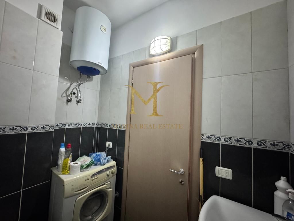 Vendesi in vendita 2+1+2 a Durazzo, zona Plazh