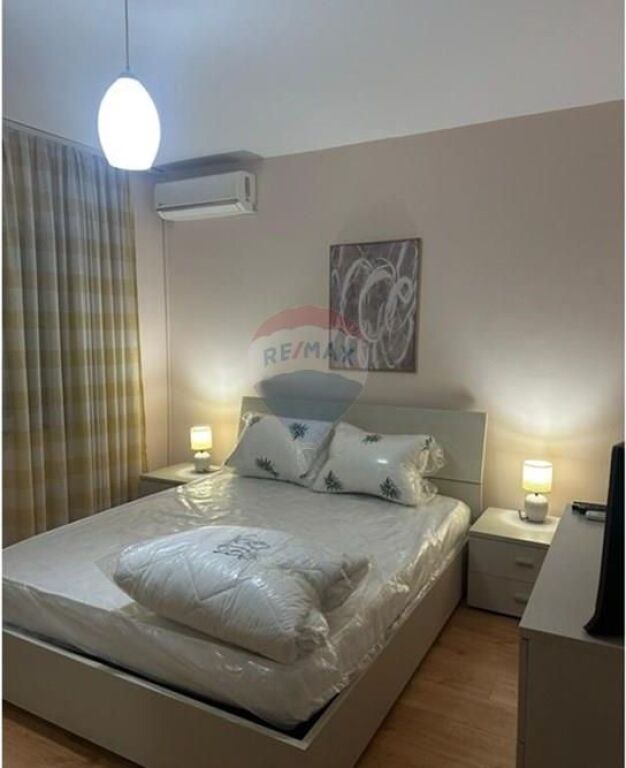 Appartamento - In Affitto - Ex Campo di Aviazione, Tirana