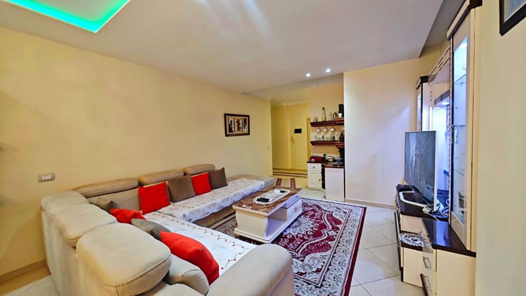 Jepet per qira Apartament 2+1+2 tualete+ Ballkon per qira ne Fresk!
