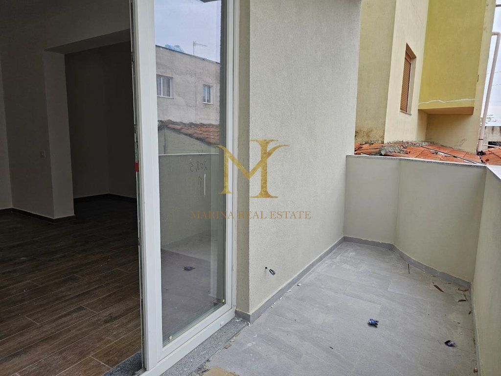 IN VENDITA APPARTAMENTO 1+1+ CORTILE PRESSO OSPEDALE REGIONALE DURRES!