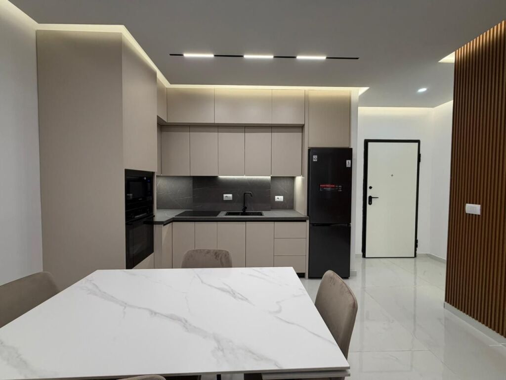 Apartament 1+1+Parking per qira tek Zogu i Zi.