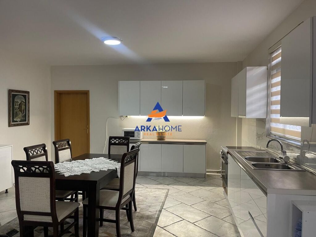 APPARTAMENTO IN AFFITTO 2+1+BALCONE "VIA QEMAL STAFA" 650 EURO
