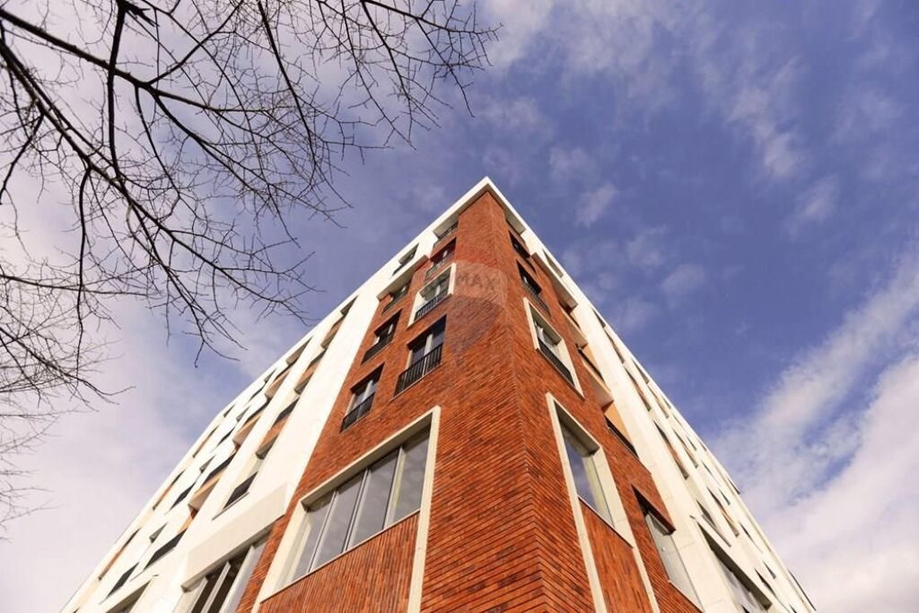 Shop - For Sale - Bardhyl Street, Tirana