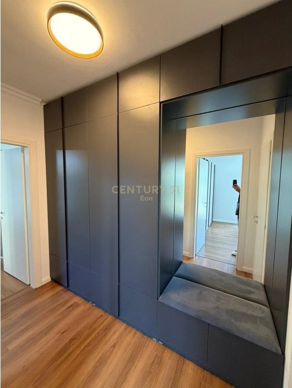 SHITET APARTAMENT 2+1 DHE VERANDE NE SHKEMBIN E KAVAJES, DURRES !