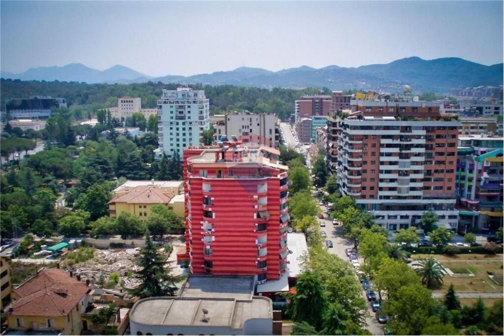 Ufficio - In Vendita - Blloku, Tirana