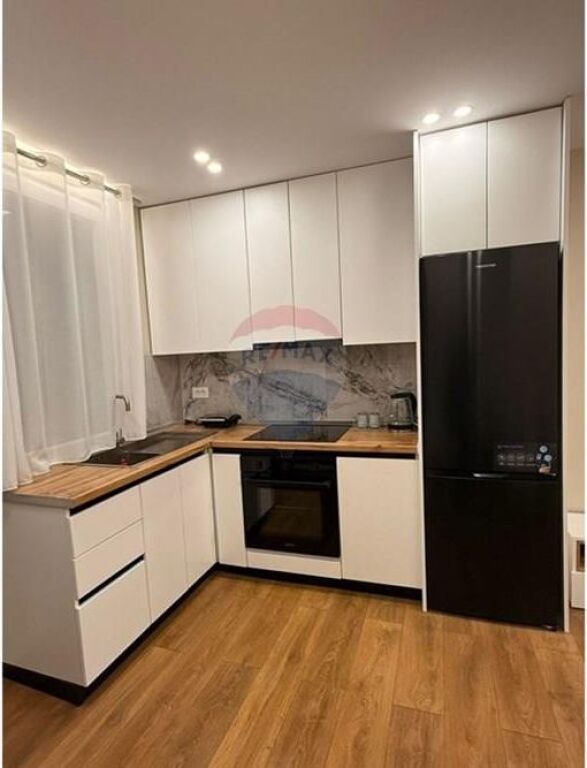 Apartment - For Rent - Artistic Lyceum, Tirana