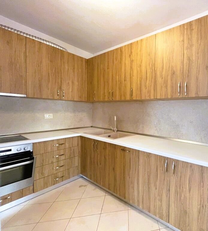 JEPET ME QIRA APARTAMENT 2+1+2 TE LIQENI THATE