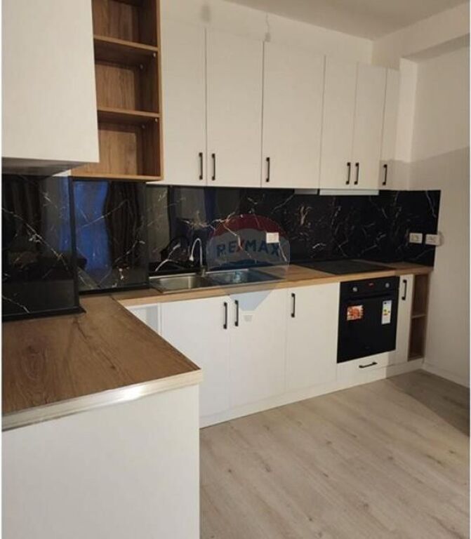 Appartamento - In Affitto - Univers City, Tirana