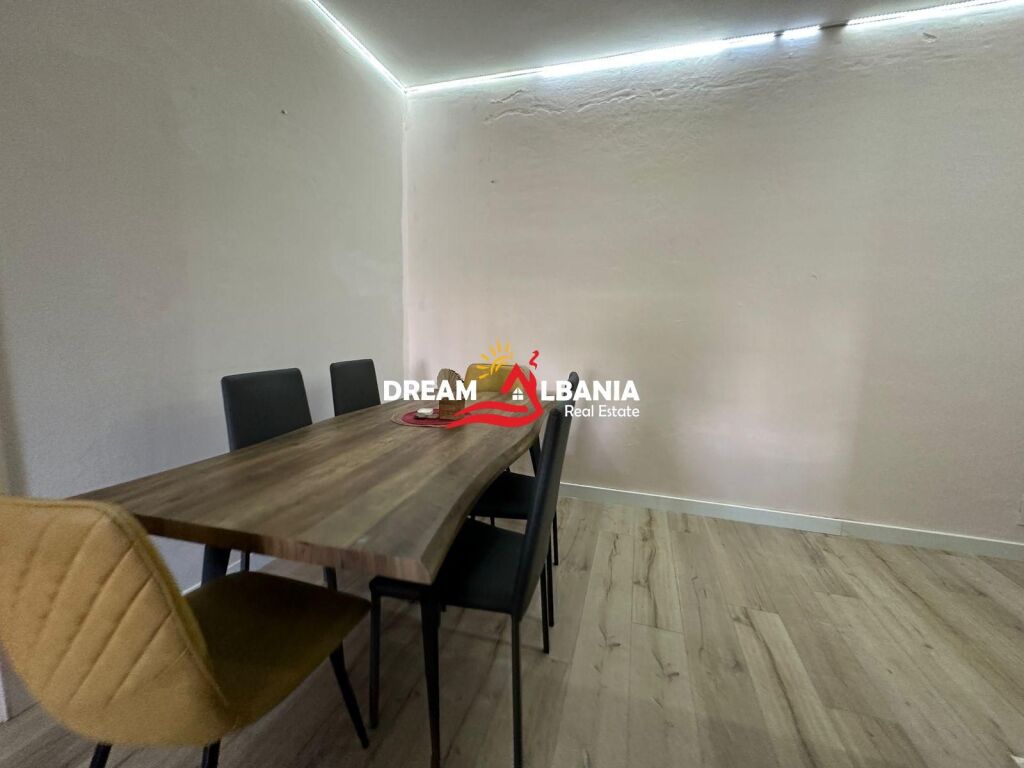 Apartament 2+1 me qera ne Fresk prane Restorant Qesarakes ne Tirane (ID 42214955)