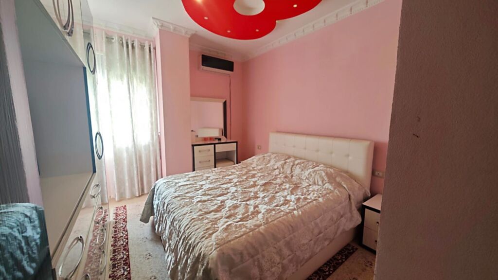 Jepet per qira Apartament 2+1+2 tualete+ Ballkon per qira ne Fresk!
