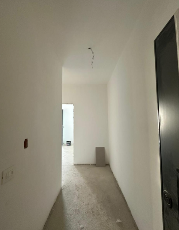 🏡 Shitet Apartament 1+1 – Corner Residence, Rruga e Kavajës
