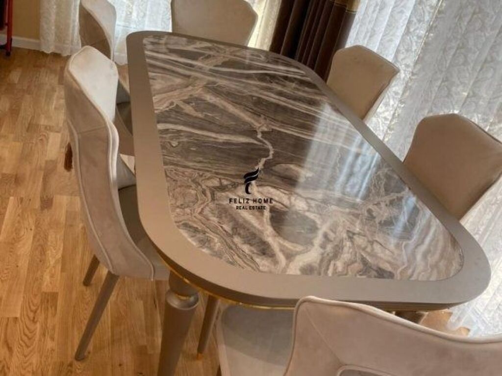SHITET VILE 2 KATESHE 400 M2 GJIRI LALEZIT 450.000 EURO FH-65395