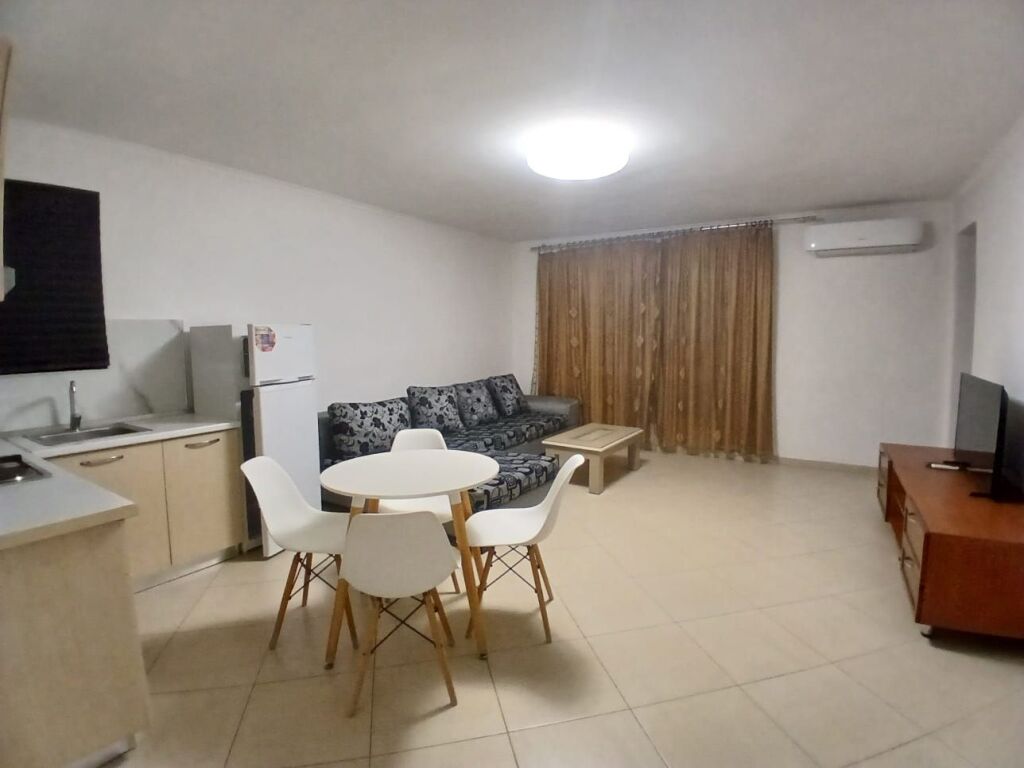 Appartamento 1+1 in affitto, Vicino al Centro; Via Fortuzi vicino alla scuola De Rada