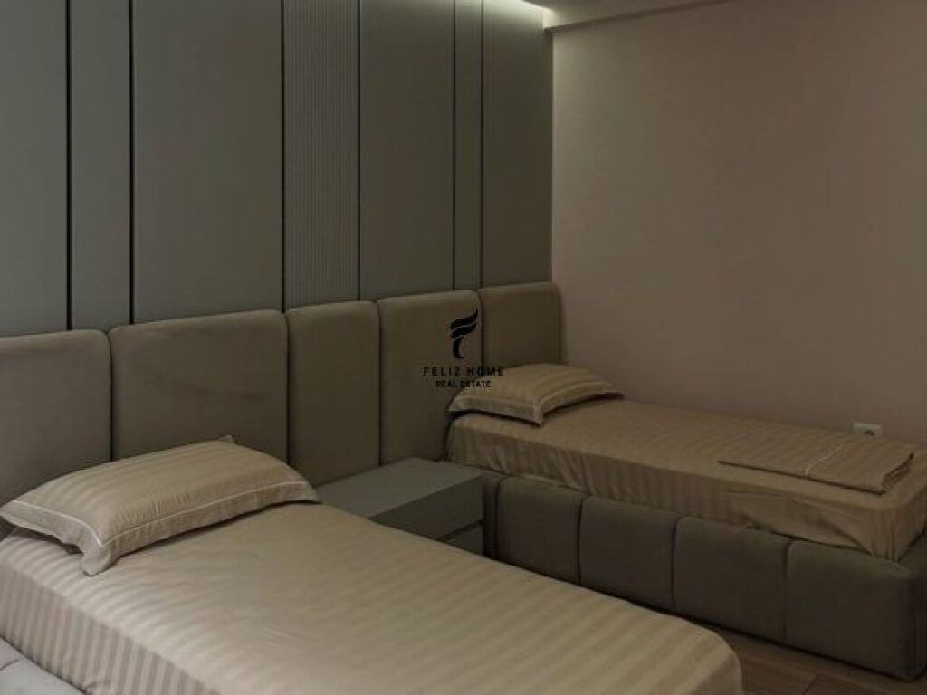 APARTAMENT ME QERA 2+1+2 LIQENI THATE 1.500 EURO FH-65347