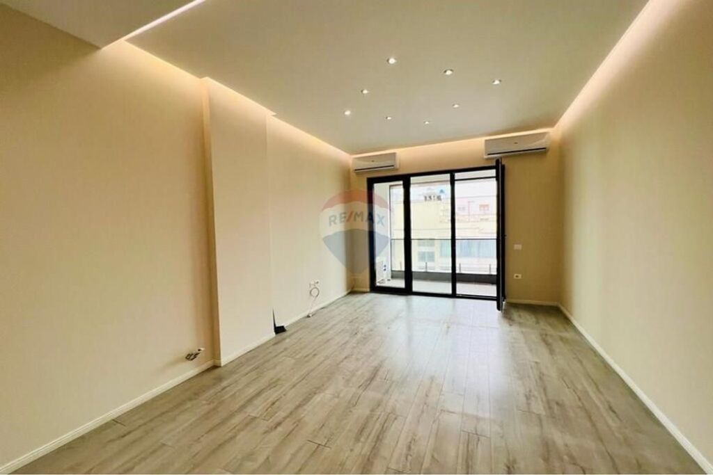 Super apartament 2+1 ne shitje tek Square 21, Rruga e Kavajes
