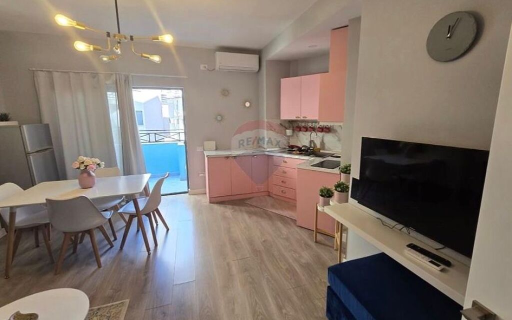 Apartament - Për Qira - Rruga e Barrikadave, Tiranë ID: 530411001-1157