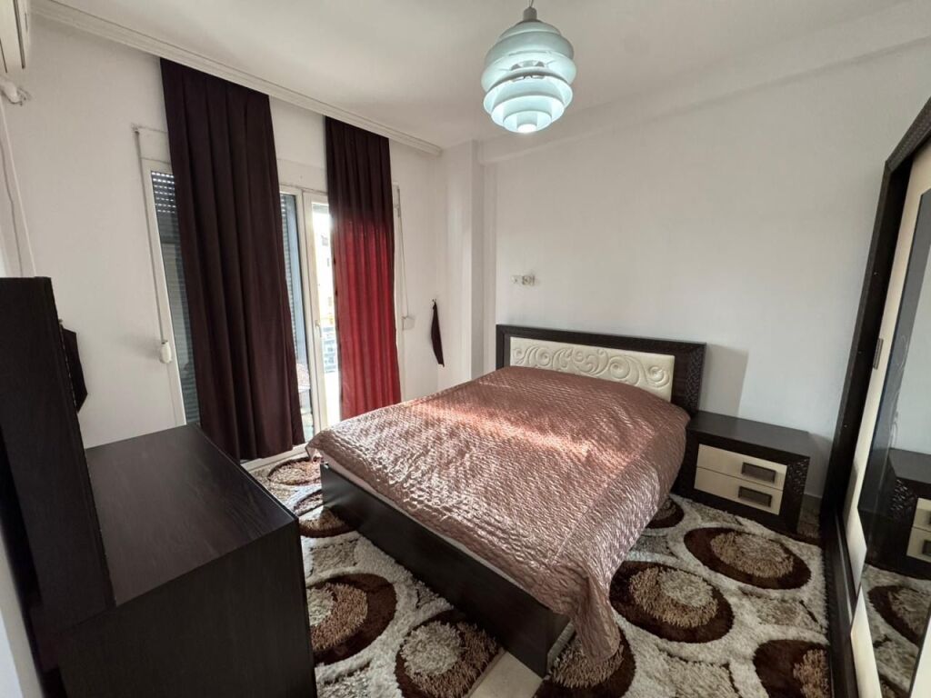 Apartament 2+1 me qera prane Zojes se Keshillit te Mire