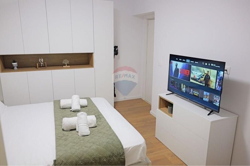 Apartment - For Rent - Artistic Lyceum, Tirana