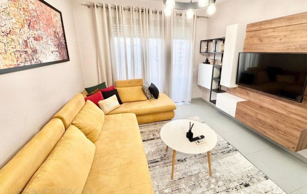 Apartament me qira 1+1, stadiumi Dinamo