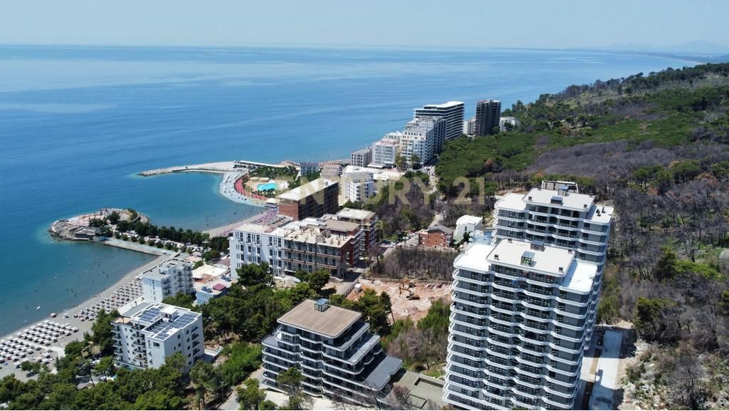Unique penthouse for sale in the Onda project, Shëngjin