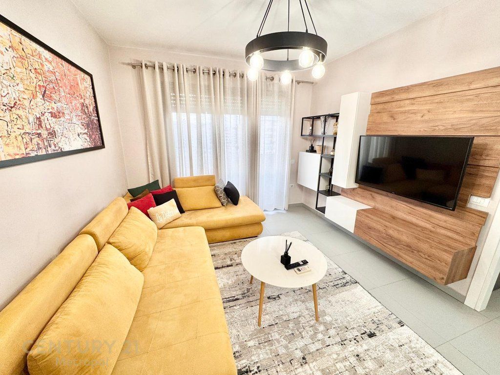 APARTMENT 1+1 FOR RENT, DINAMO STADIUM!