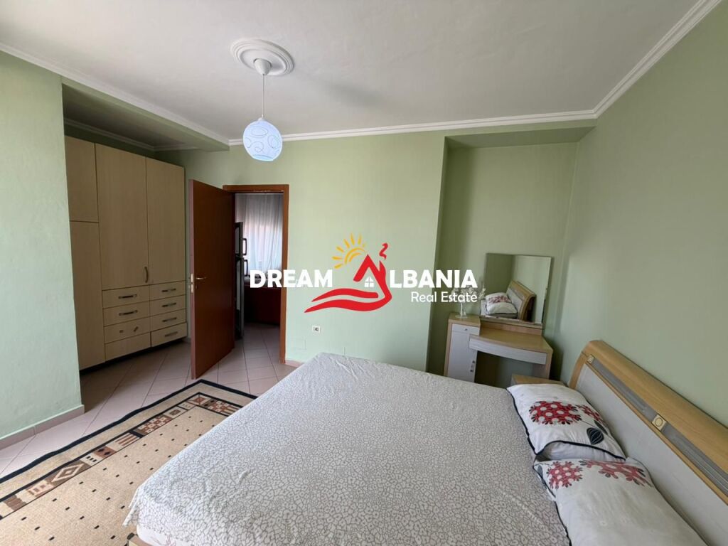 Jepet me qera apartament 1+1 ne Rrugen e Durresit prane Bllokut te Ambasadave (ID 4211047)