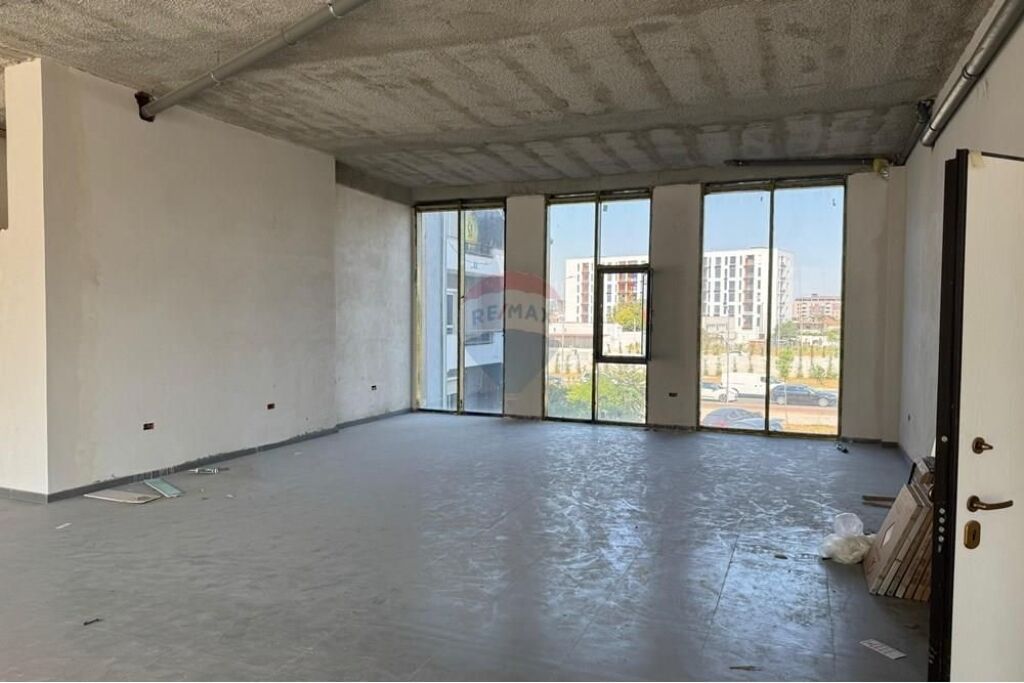 Shop - For Rent - Dritan Hoxha Street, Tirana
