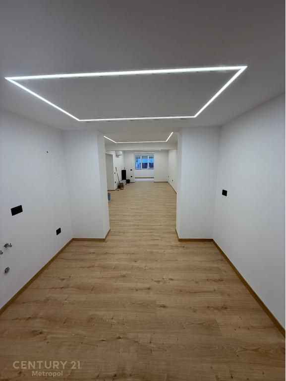 COMMERCIAL SPACE FOR RENT, BLOK!