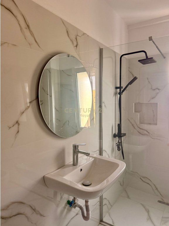 Apartament 2+1 për shitje në Allias, përballë Komisariatit nr 4, Tiranë - 105,000€ | 75.7 m² 105,000 € Sip. Totale  76m2