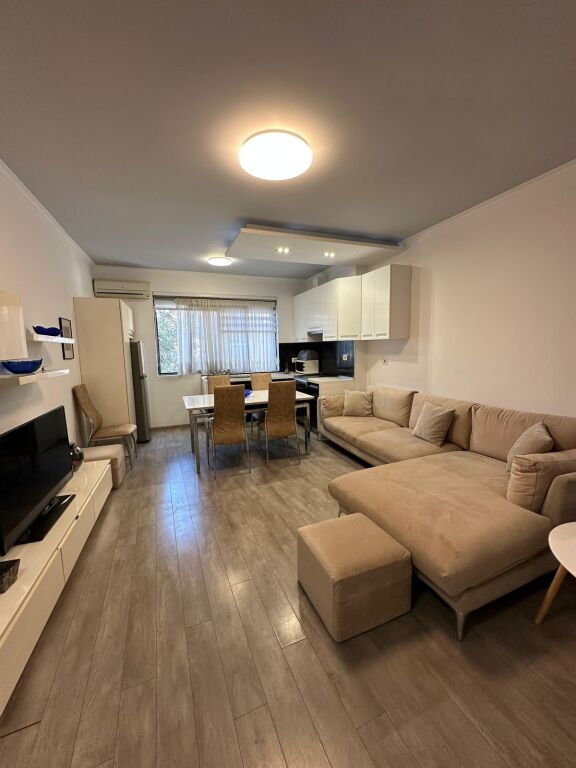 Brryli, jepet me qera apartament 1+1