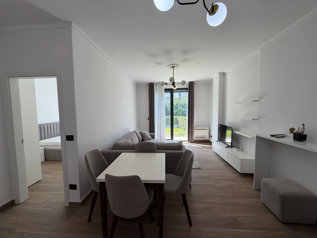 Qera Apartament 1+1+ post Parkimi me Oborr ‼️ TEG