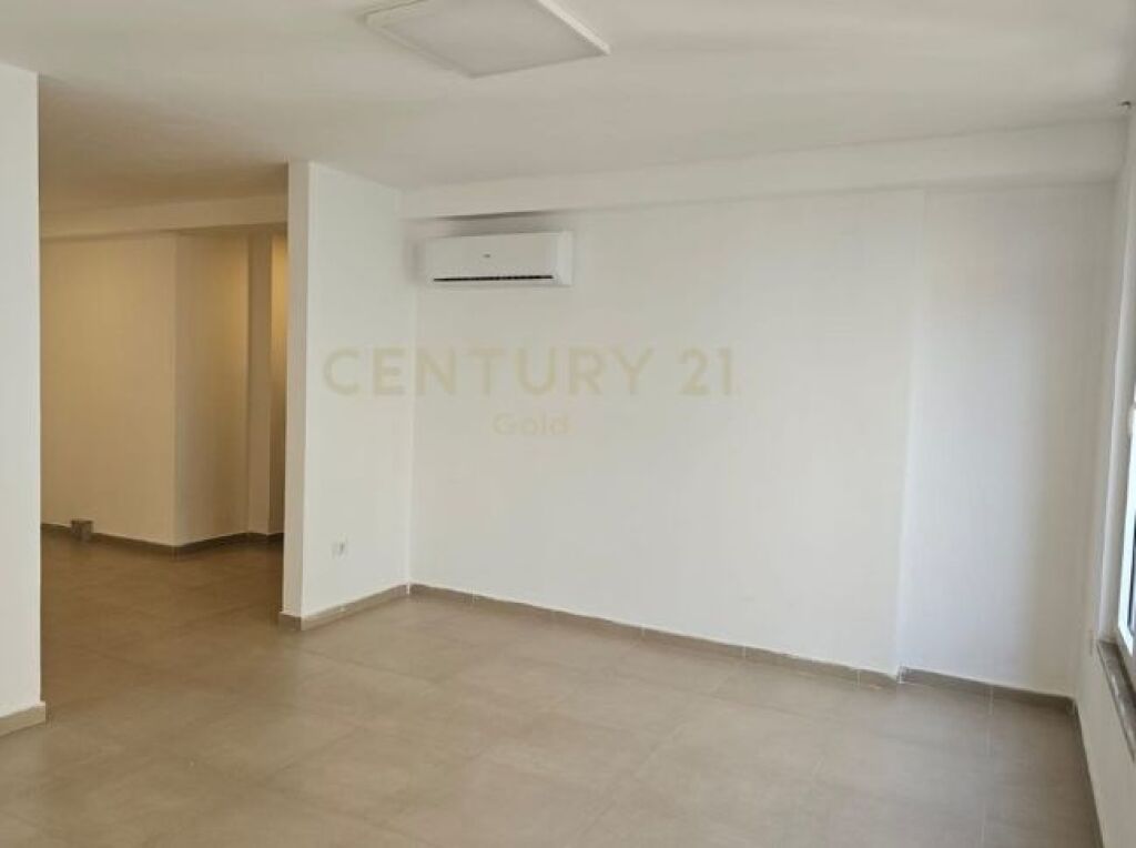 Office 2+1 for rent – space ready for business