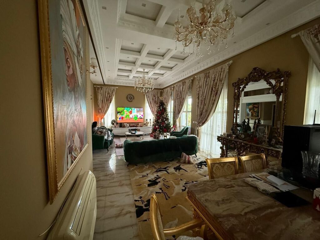 Villa for sale in Rolling Hills