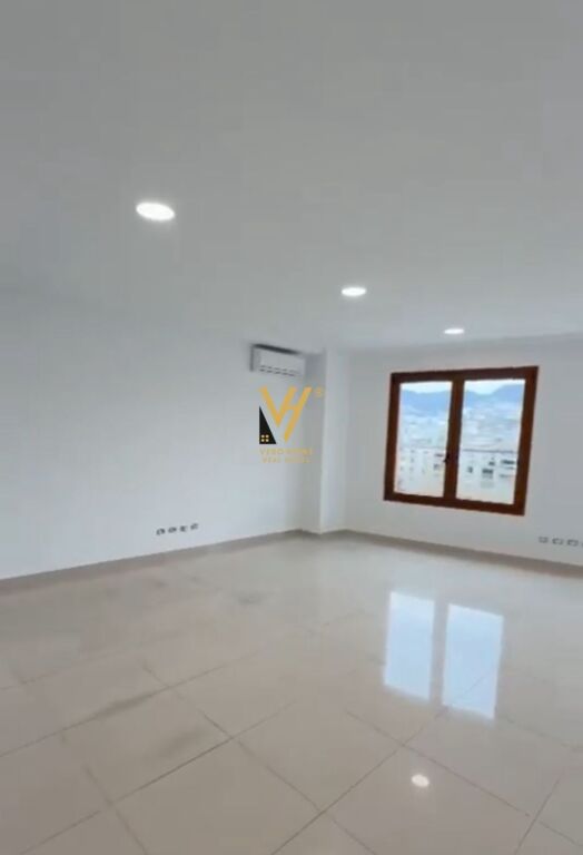JEPET ZYRE 187 M2 ME QIRA TE HILTON 250.000 LEKE