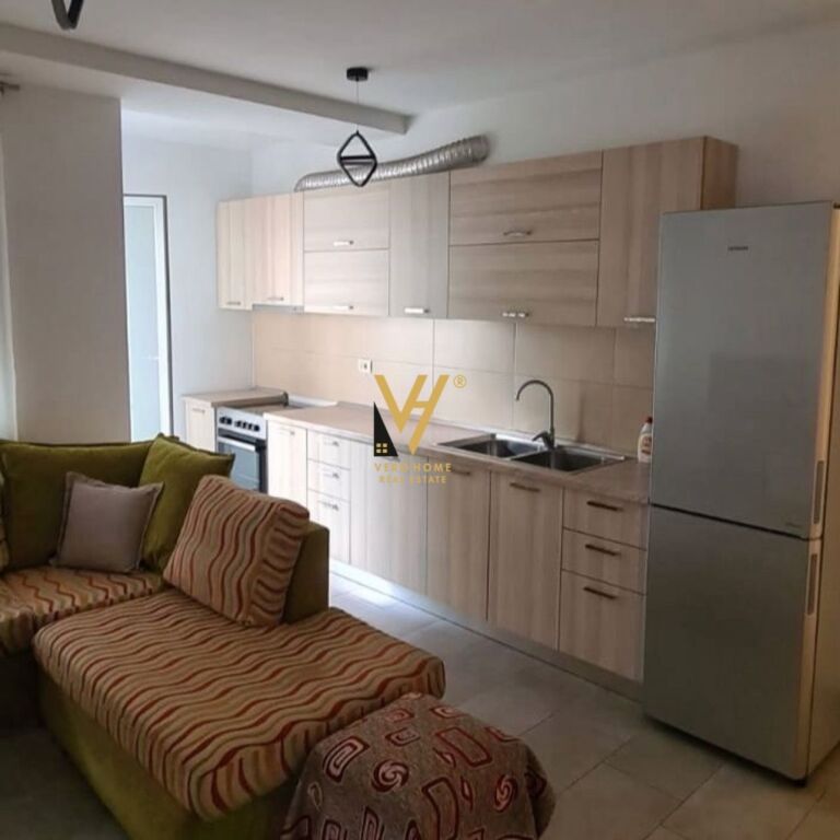 JEPET APARTAMENT 1+1+BLK ME QERA TE KOM.MAGNET, 21 DHJETORI 55.000 LEKE