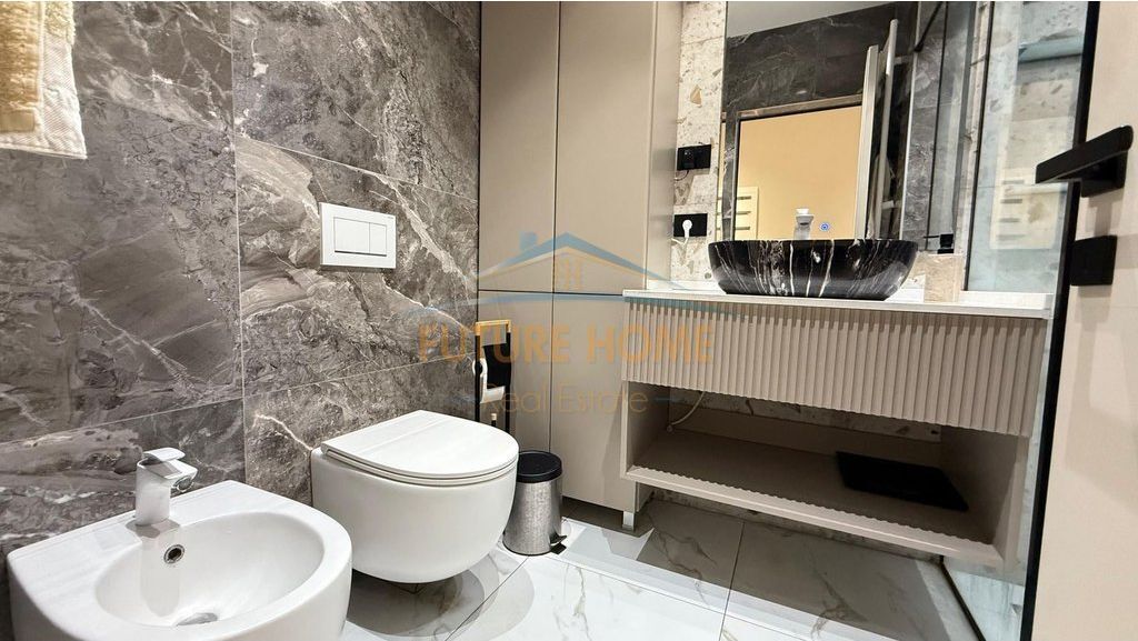 Affitto, Appartamento di Lusso 2+1+2, Lago Secco, Tirana.