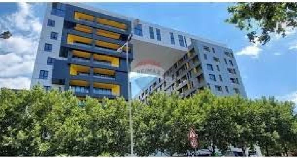 Commercial space for rent at Square 21