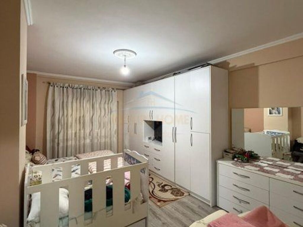 For sale, Apartment 2+1+2, Dry Lake, Tirana